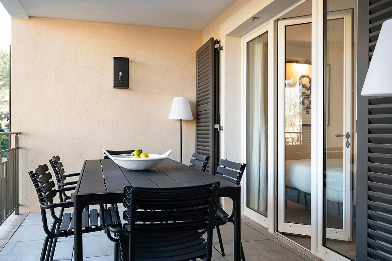Kersell - Appartement De Standing Neuf Place Des Lices Saint-Tropez