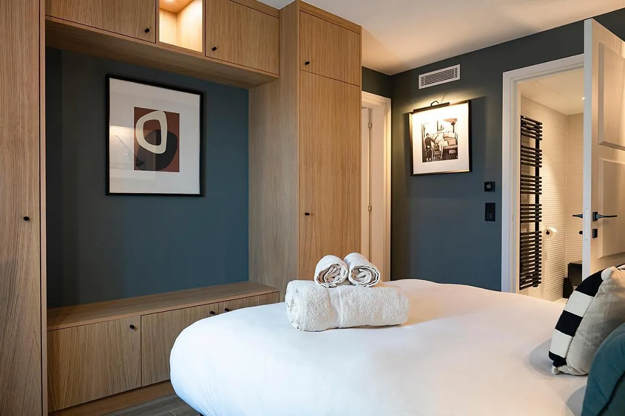 Apartment Kersell - Appartement De Standing Neuf Place Des Lices Saint-Tropez