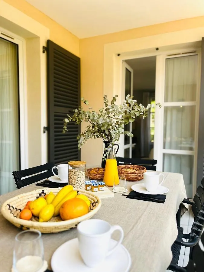 Kersell - Appartement De Standing Neuf Place Des Lices Saint-Tropez Apartment