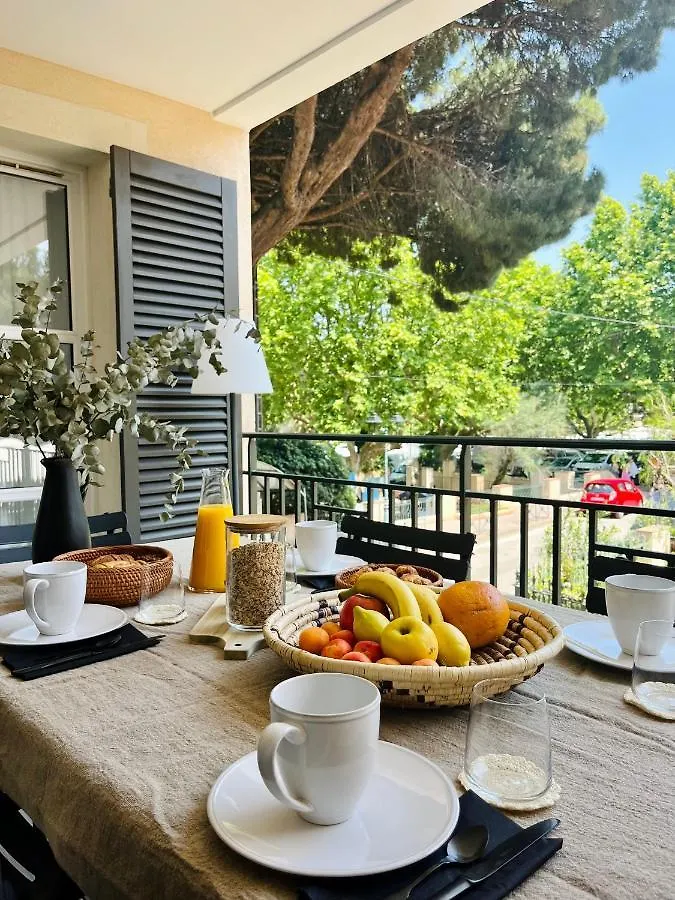 Kersell - Appartement De Standing Neuf Place Des Lices Saint-Tropez 0*,  France
